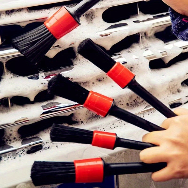 Avtomobil ichki qismi tozalash uchun 15 ta elementli to'plam, saqlash sumkasi, sochiqlar, cho'tkalar bilan