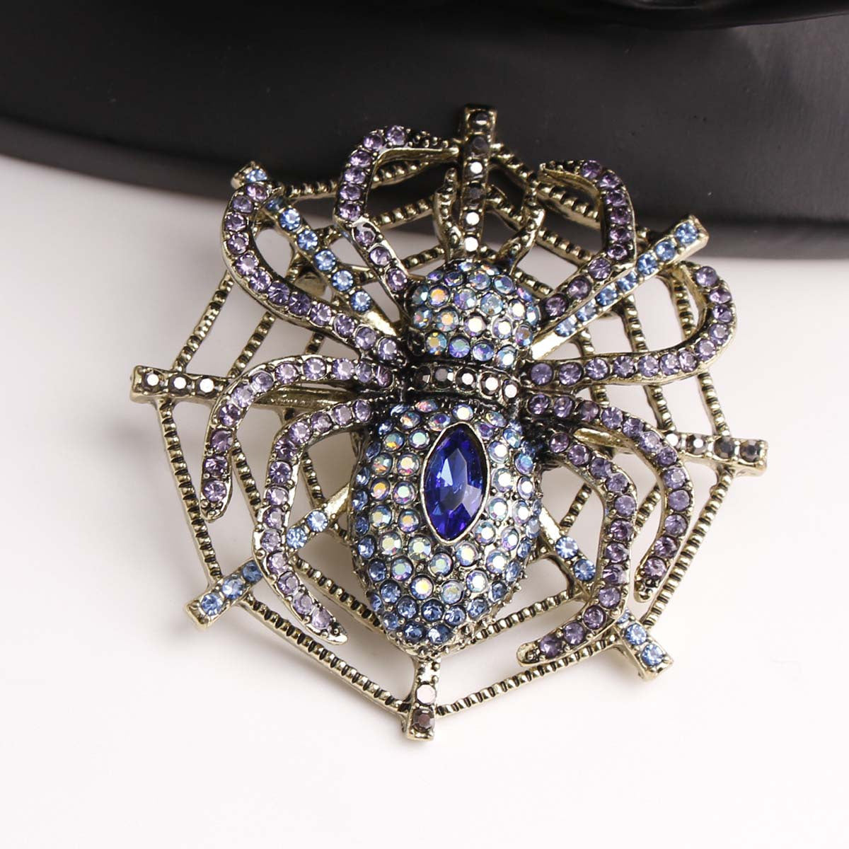 Vintage Metal Spider Brooch Rhinestone Insect Badge erkaklar va ayollar uchun