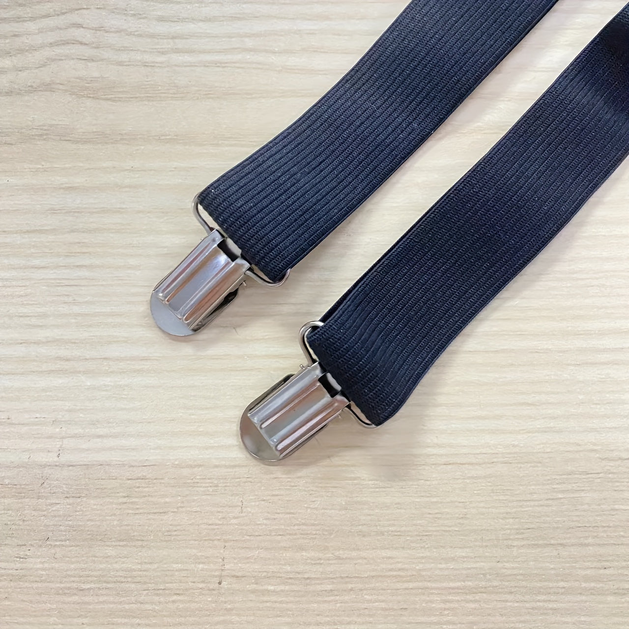 Adjustable Bed Sheet Clips White Anti-Slip Buckles for Sofas and Tablecloths