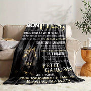 Sevimli o'g'lingiz uchun qulay fransuz uslubidagi yostiq ko'zi - oson parvarish, engil to'qilgan polyester ko'zi, vintage print va yumshoq flanel material - tug'ilgan kunlar, yubileylar va maxsus tadbirlar uchun mukammal.