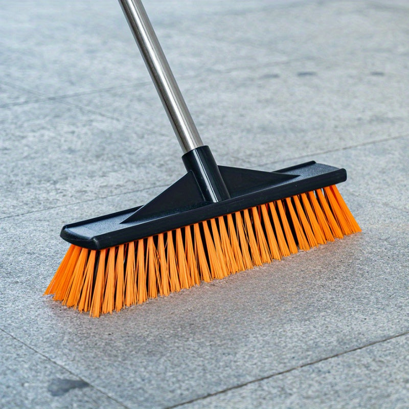 Uzoq tutqichi va qattiq tuklari bilan patio cho'tkasi, hovli, bog', uy, yashash xonasi, devorlar va plitalarni tashqi tozalash uchun