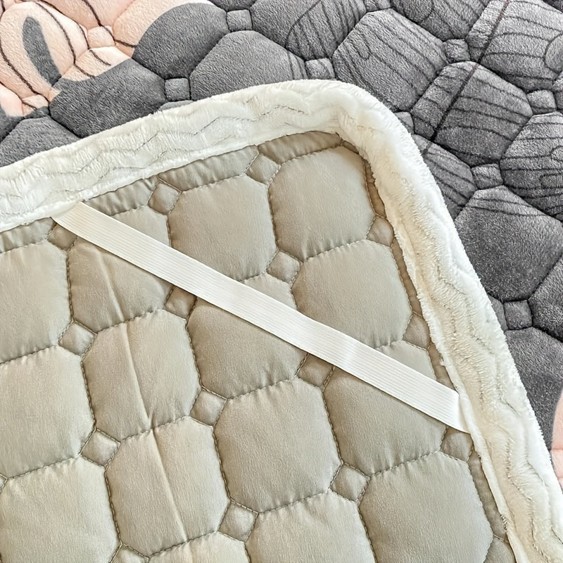 Light Beige Milk Velvet Mattress Topper Soft Plush Breathable Machine Washable for Home Dorm