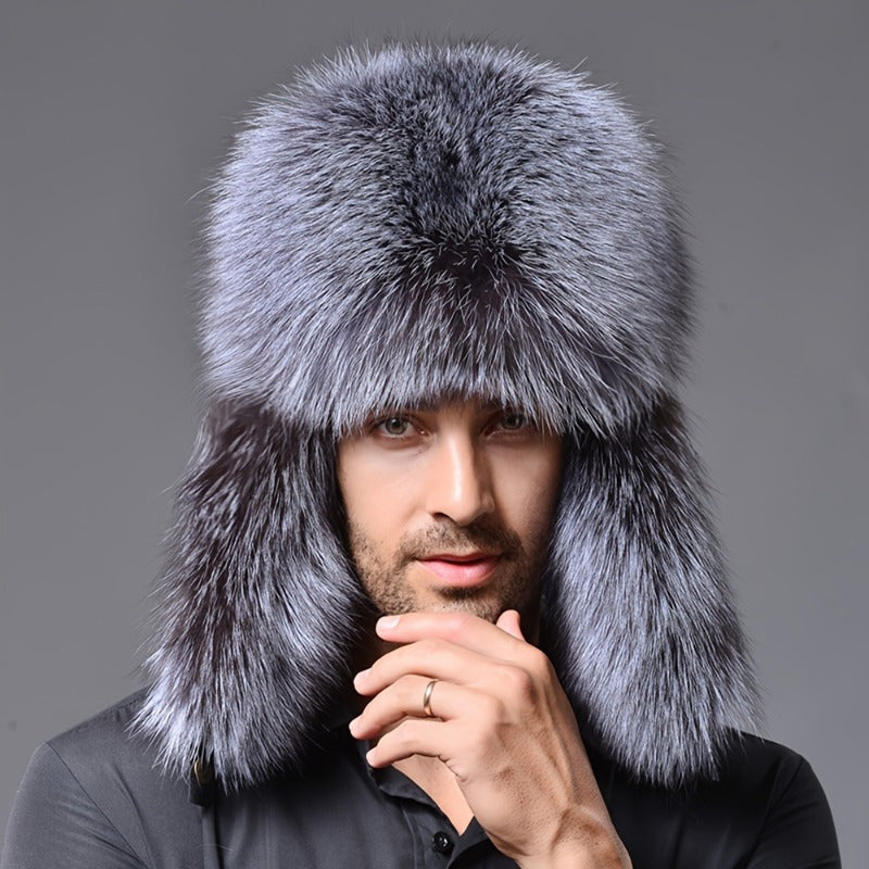 Erkaklar uchun hashamatli sun'iy mo'yna traper shlyapa, bombardimon uslubi, yumshoq mo'yna trim, Rossiya uslubidagi ushanka. Qo'lda yuvish/quruq tozalash, qishki qulaylik uchun polyester astar.
