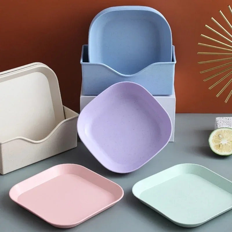 Set of 5 or 10 Plastic Square Dinner Plates for Outdoor Camping and Holiday Celebrations