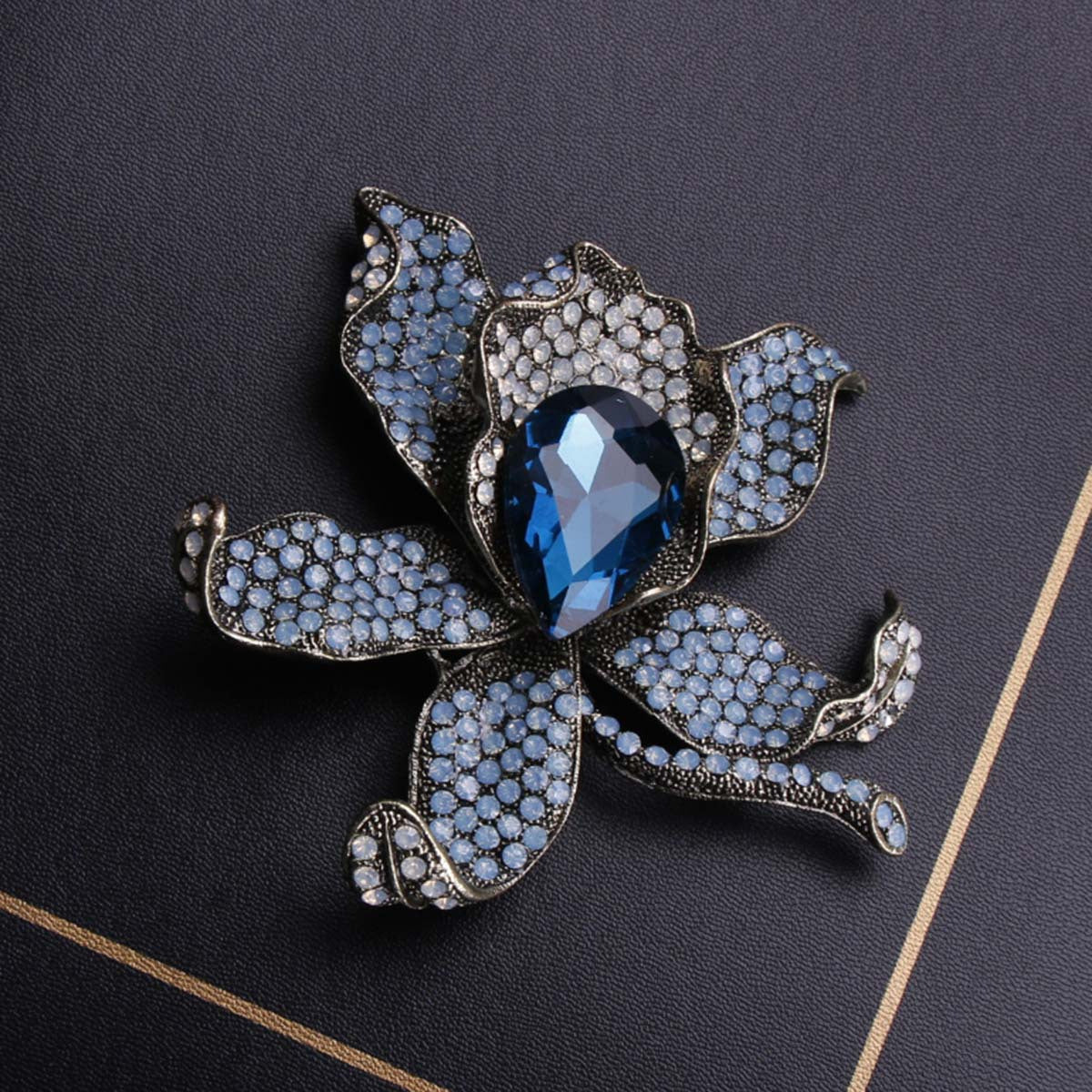 Luxurious Iris Brooch for Women Silver Plant Jewelry Statement Accessory