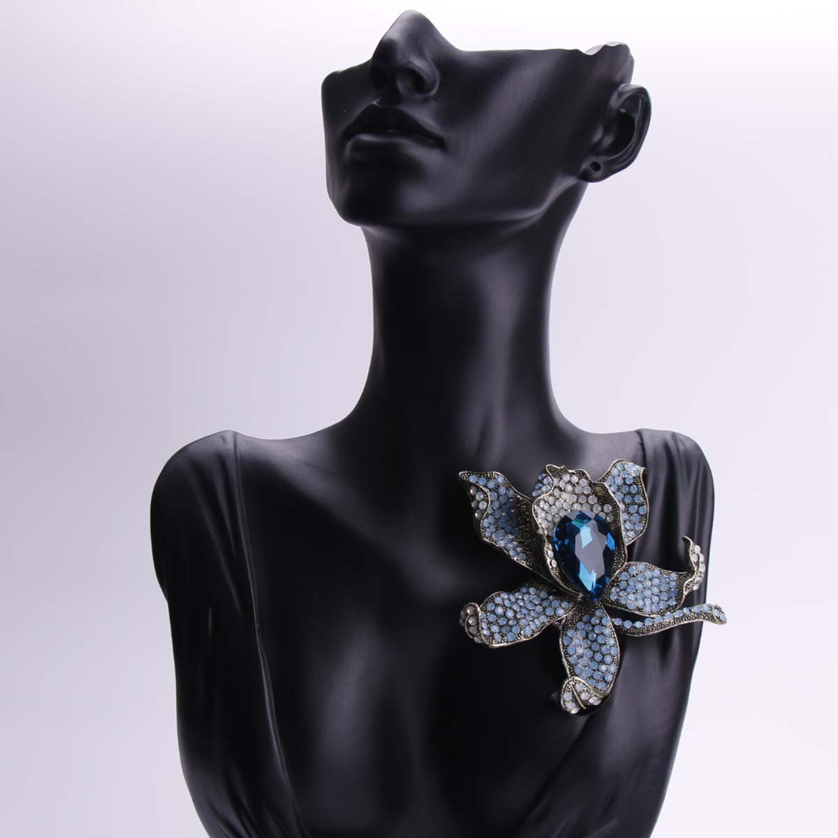 Luxurious Iris Brooch for Women Silver Plant Jewelry Statement Accessory