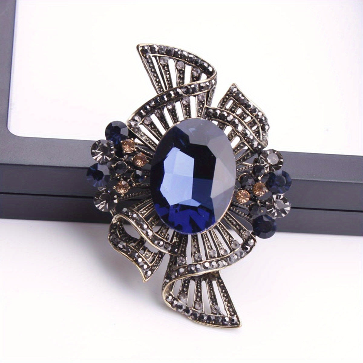 Enamel Punk Style Brooch Rhinestone Badge Pin for Women Party Gift