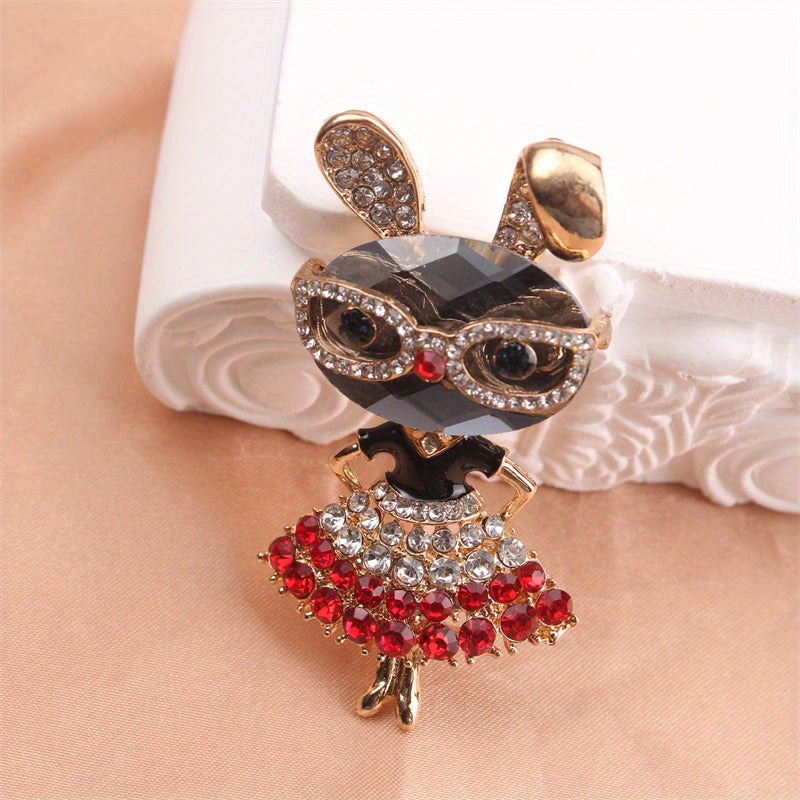 Women’s Rhinestone Bunny Brooch Pin with Glasses Elegant Jewelry Accessory
