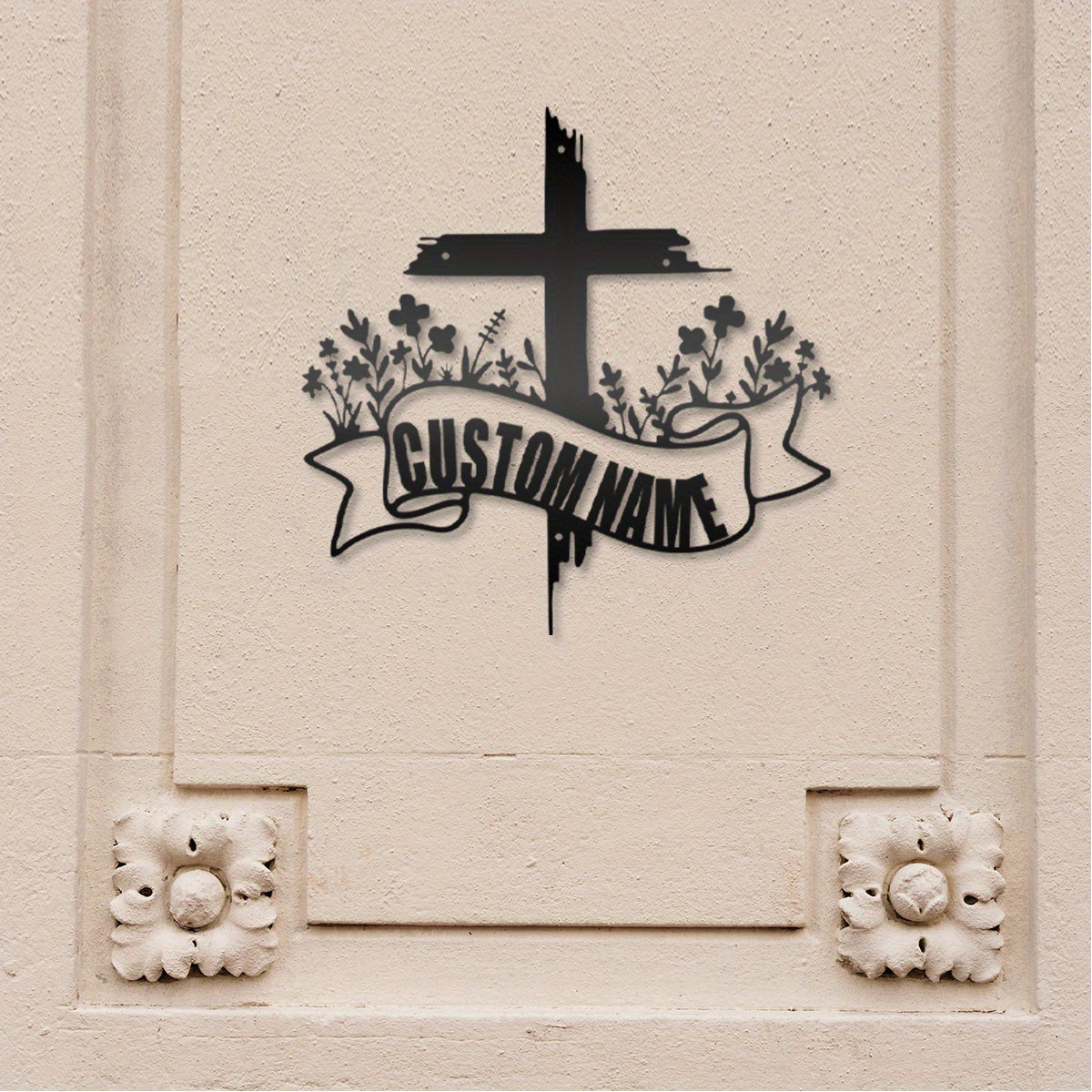 Oila ismi bilan shaxsiylashtirilgan metall xoch belgisi - uy dekoratsiyasi uchun moslashtirilgan temir devor san'ati, nasroniy mavzusidagi eshik yoki devor bezaklari, 12 yosh va undan katta yoshdagilar uchun ideal