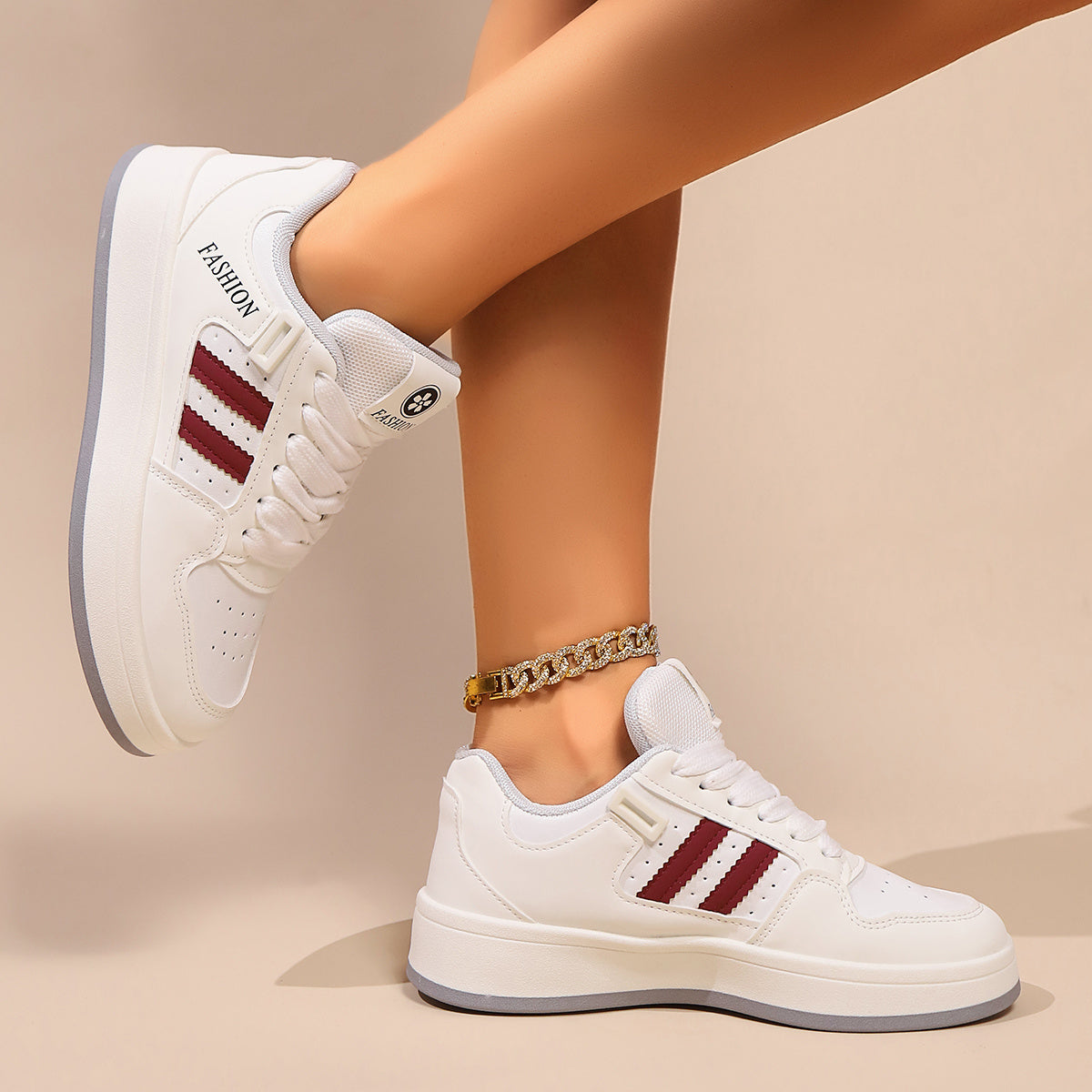 Women's Casual Low Top Sneakers Lightweight Solid Color with Fabric Insole
