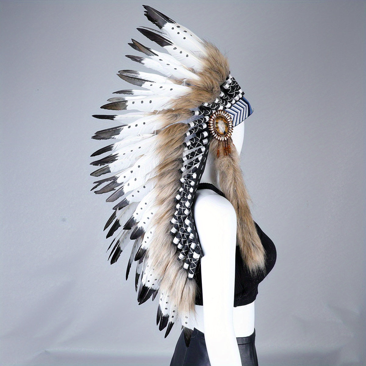 Halloween maskarad sahna chiqishlari va fotosuratlar uchun faux feather sochbog'li taqinchoq