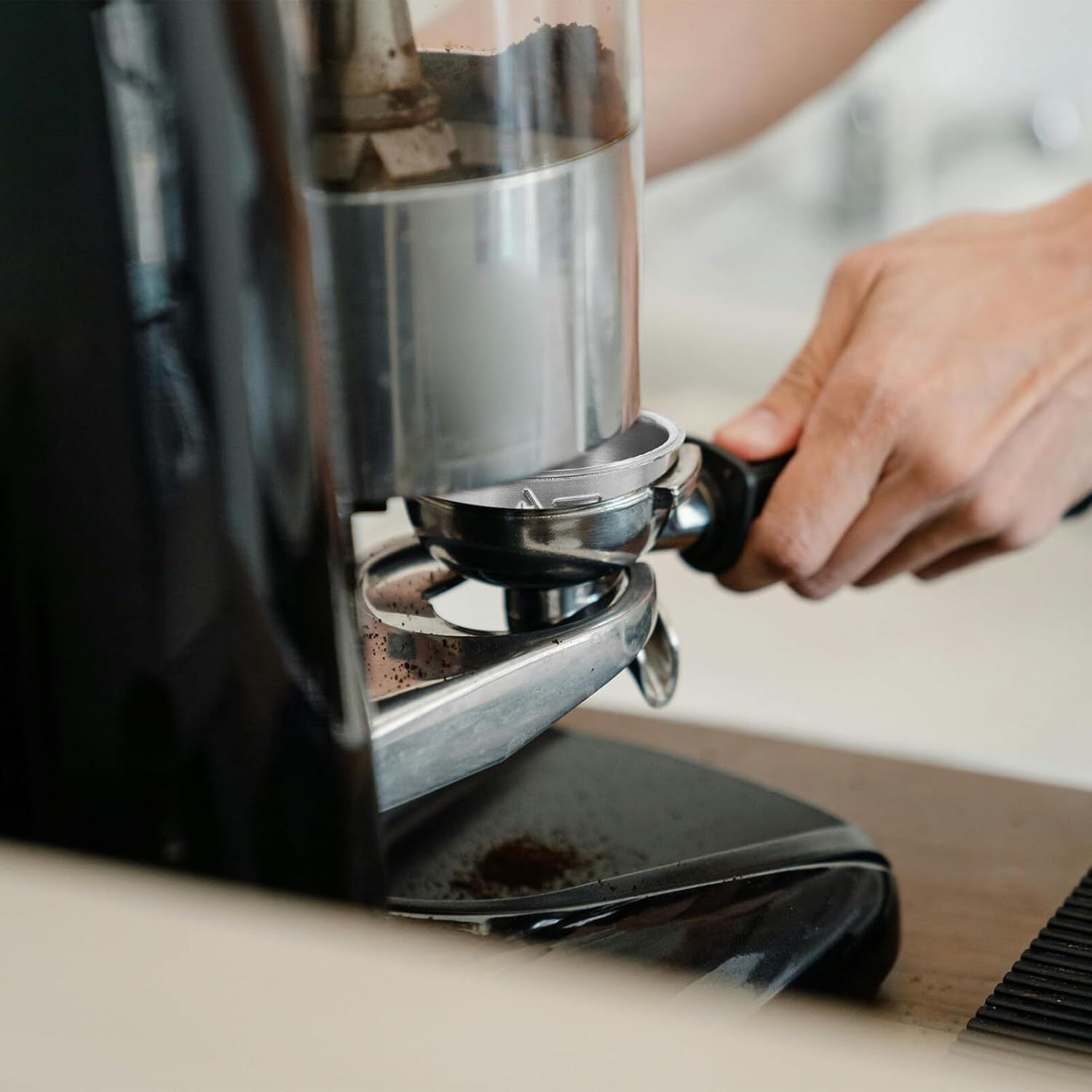 4 chashka sig‘imga ega zanglamas po‘latdan qilingan qahva podasi savati, yuqori bosimli espresso mashinasi filtri, elektr energiyasi talab qilinmaydi, to‘rt porsiya espresso uchun kukun qutisi