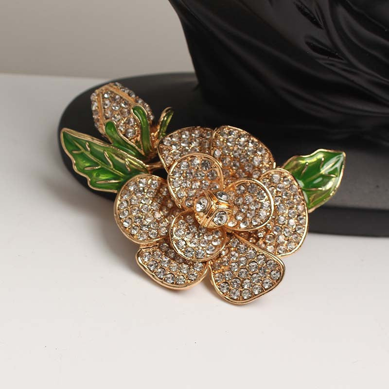 Vintage Rhinestone Flower Lapel Pin with Green Dripping Oil Leaf Enamel Brooch for Women