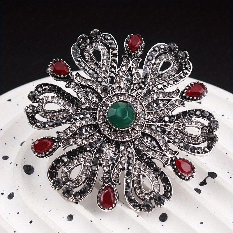 Vintage Openwork Diamond Brooch Baroque Style Jewelry