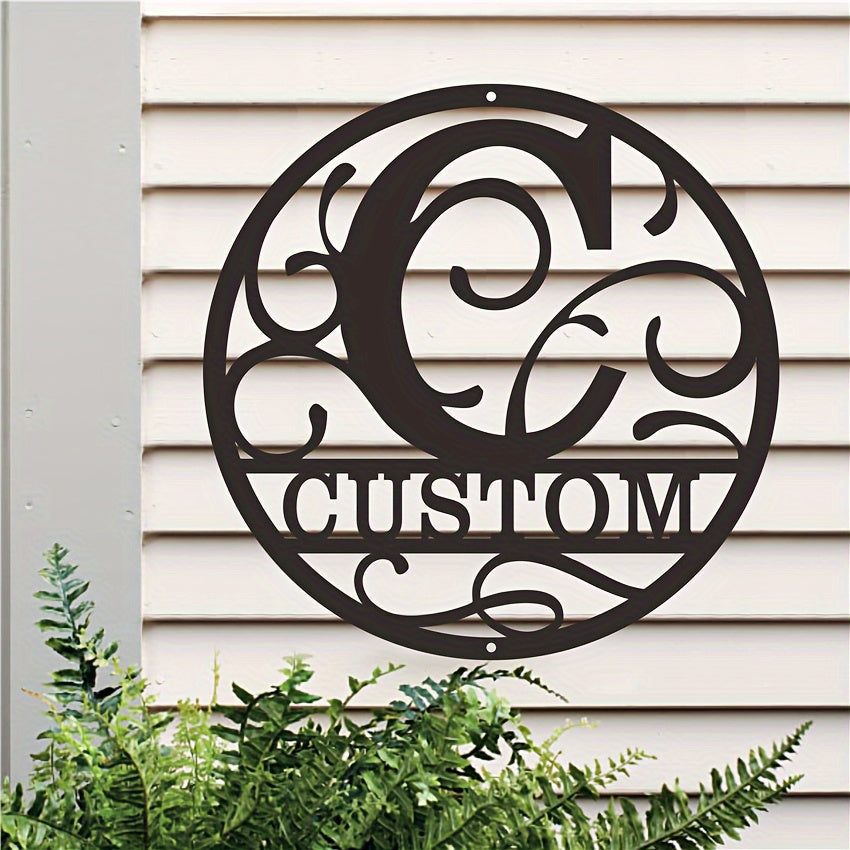 Shaxsiylashtirilgan Ismli Maxsus Metall Devor San'ati - Qishloq Uyi Dekoratsiyasi uchun Yashash Xonasi yoki Ofisda Dumaloq Monogram Belgisi. O'ziga Xos Metall Plaketingizni Yarating.