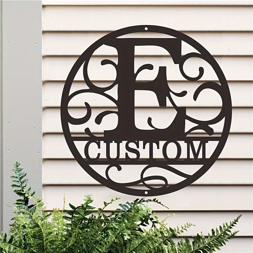 Shaxsiylashtirilgan Ismli Maxsus Metall Devor San'ati - Qishloq Uyi Dekoratsiyasi uchun Yashash Xonasi yoki Ofisda Dumaloq Monogram Belgisi. O'ziga Xos Metall Plaketingizni Yarating.