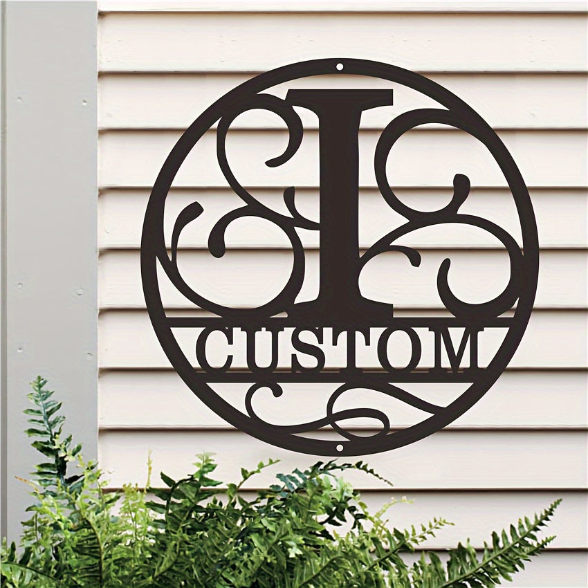 Shaxsiylashtirilgan Ismli Maxsus Metall Devor San'ati - Qishloq Uyi Dekoratsiyasi uchun Yashash Xonasi yoki Ofisda Dumaloq Monogram Belgisi. O'ziga Xos Metall Plaketingizni Yarating.