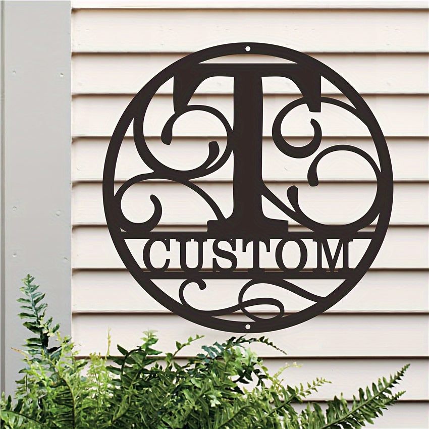 Shaxsiylashtirilgan Ismli Maxsus Metall Devor San'ati - Qishloq Uyi Dekoratsiyasi uchun Yashash Xonasi yoki Ofisda Dumaloq Monogram Belgisi. O'ziga Xos Metall Plaketingizni Yarating.