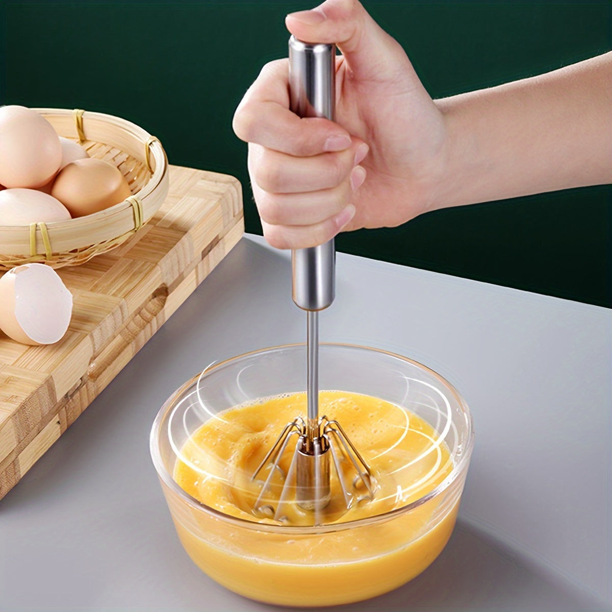 Batidor de huevos de mano de acero inoxidable, batidor semi-automático para una preparación de comidas sin esfuerzo