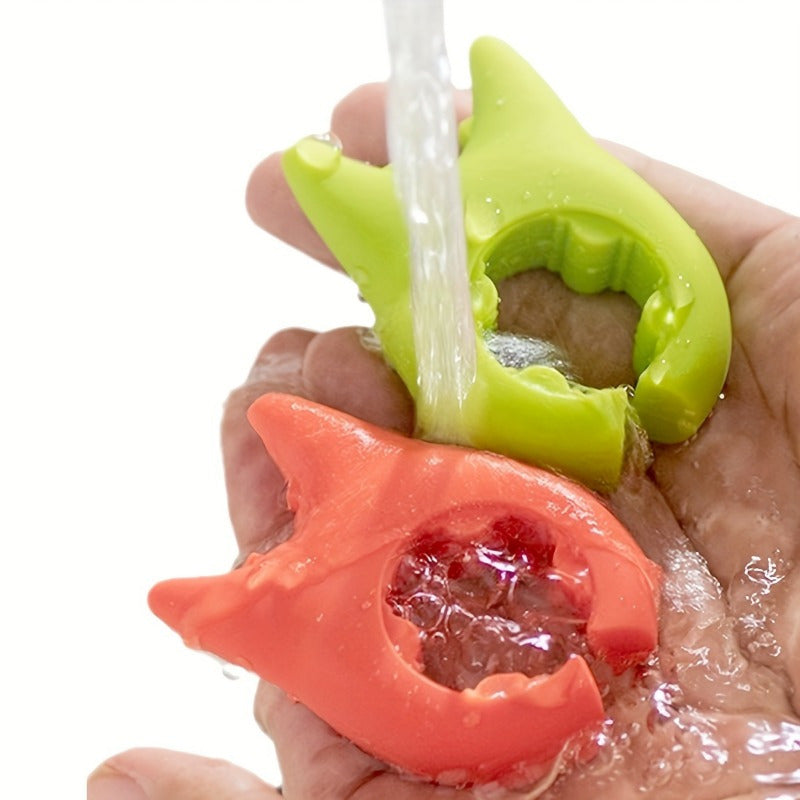 Многофункциональный набор силиконовых кухонных принадлежностей - включает в себя ложку для супа с защитой от проливания, держатель для крышек кастрюль и подставку для лопаток - идеально подходит для домашнего и ресторанного использования.