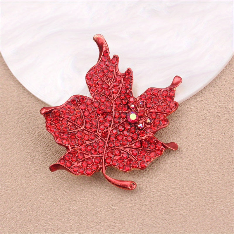 Антикварная брошь с кленовым листом и стразами для пальто и курток