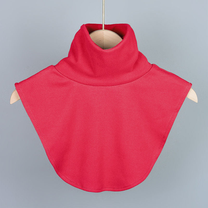 Ayollar uchun yumshoq to'qilgan turtlenek soxta yaka - kuz va qish uchun iliq, cho'ziluvchan va qulay. Mustahkam rangli ribbed bo'yin, faqat qo'l bilan yuvish. Polyesterdan tayyorlangan. Tashqi kiyim aksessuari bilan