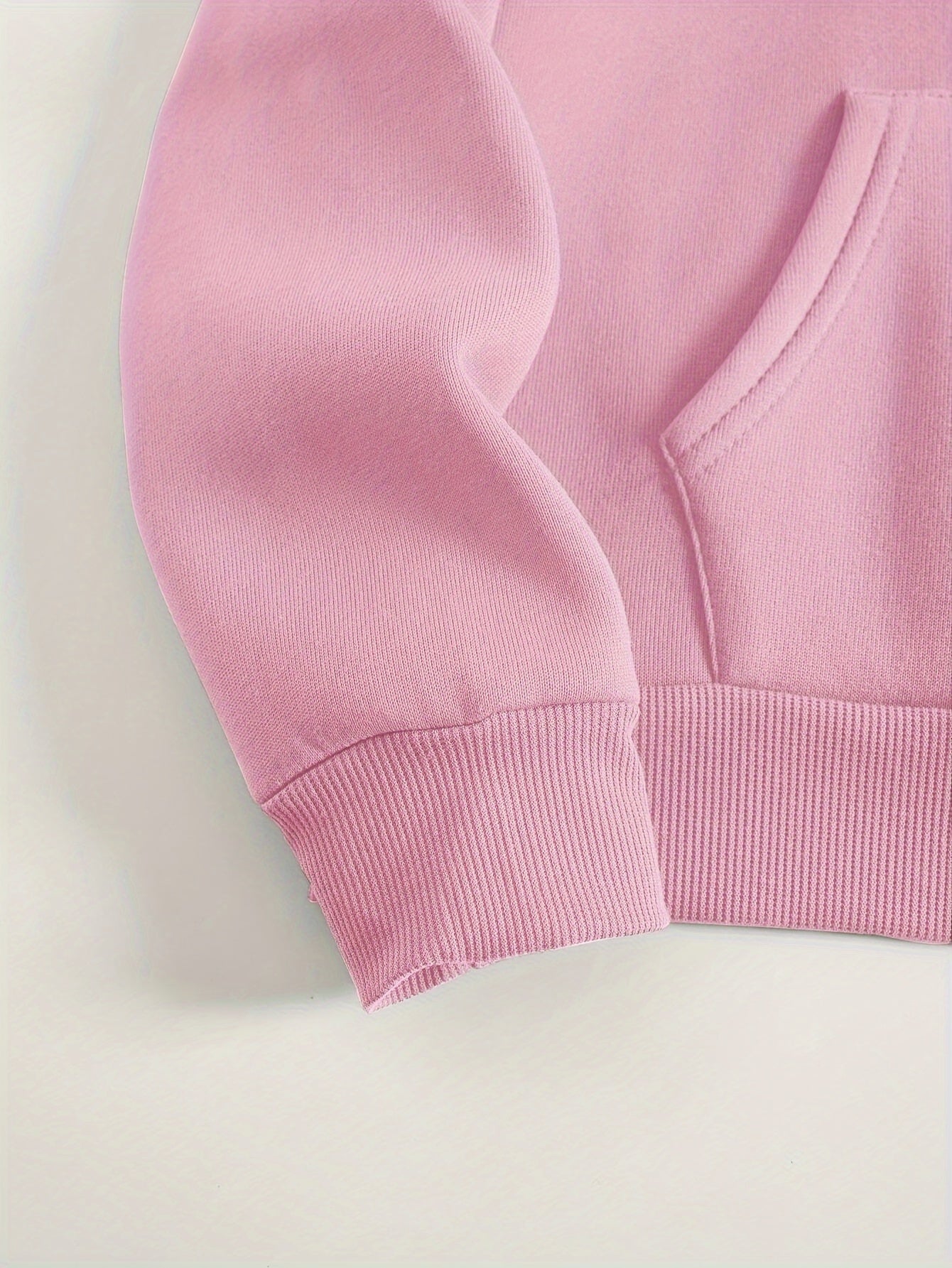 Ayollar uchun kattaroq o'lchamli hoodie polyesterli mushuk paw print pullover, cho'ntak bilan