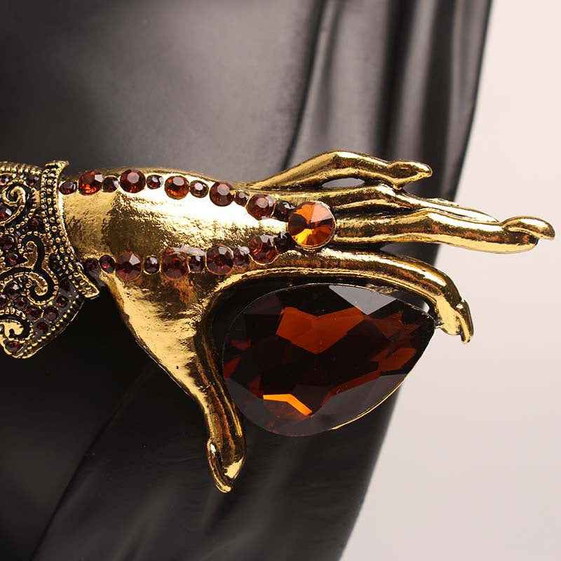Enamel Hand-Shaped Brooch Pin with Rhinestone Detail for Parties and Casual Wear