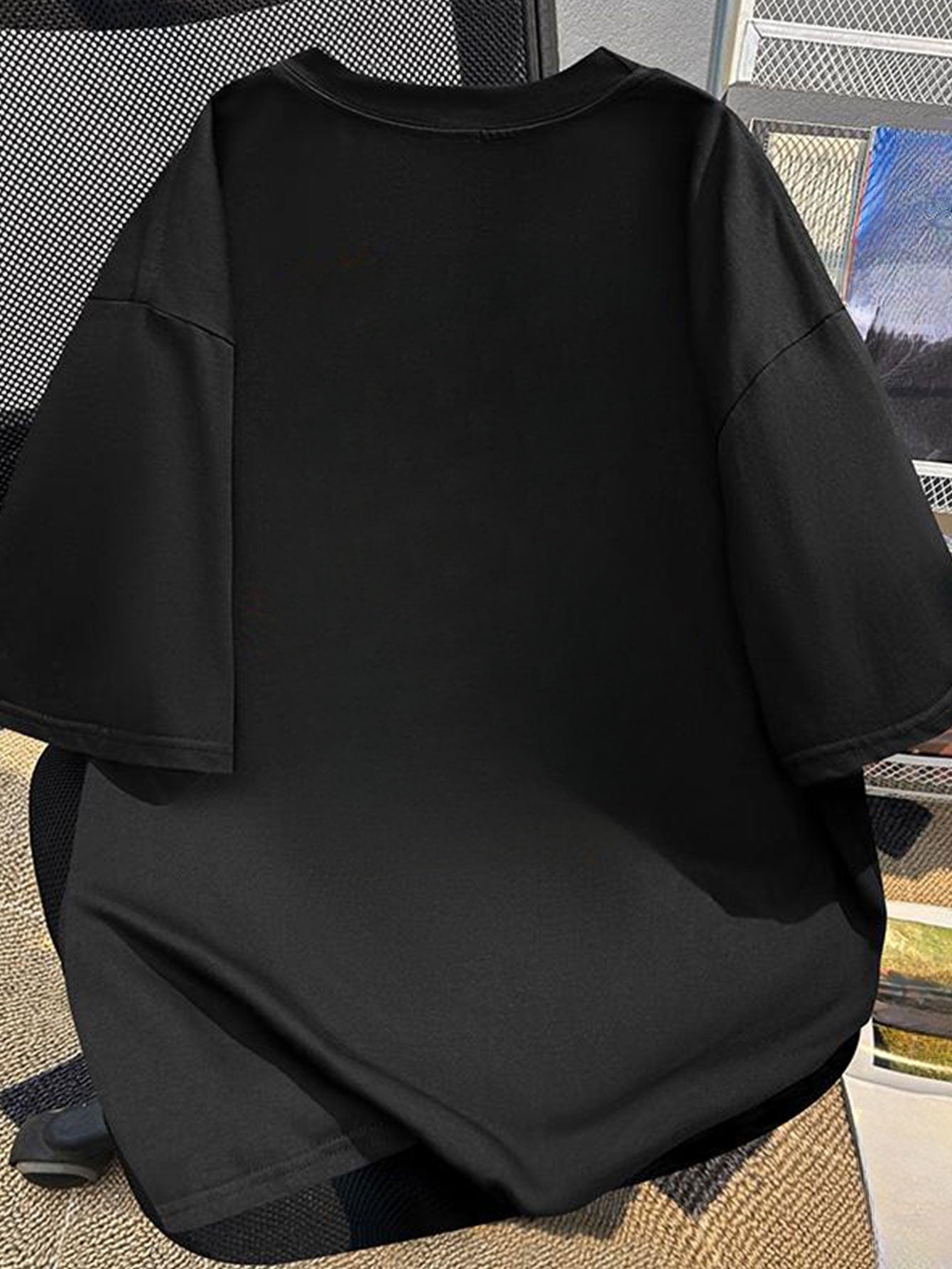 Erkaklar uchun tasodifiy mushuk printli paxta futbolkasi - Havo o'tkazuvchi, keng kesim, yoz uchun qisqa yengli