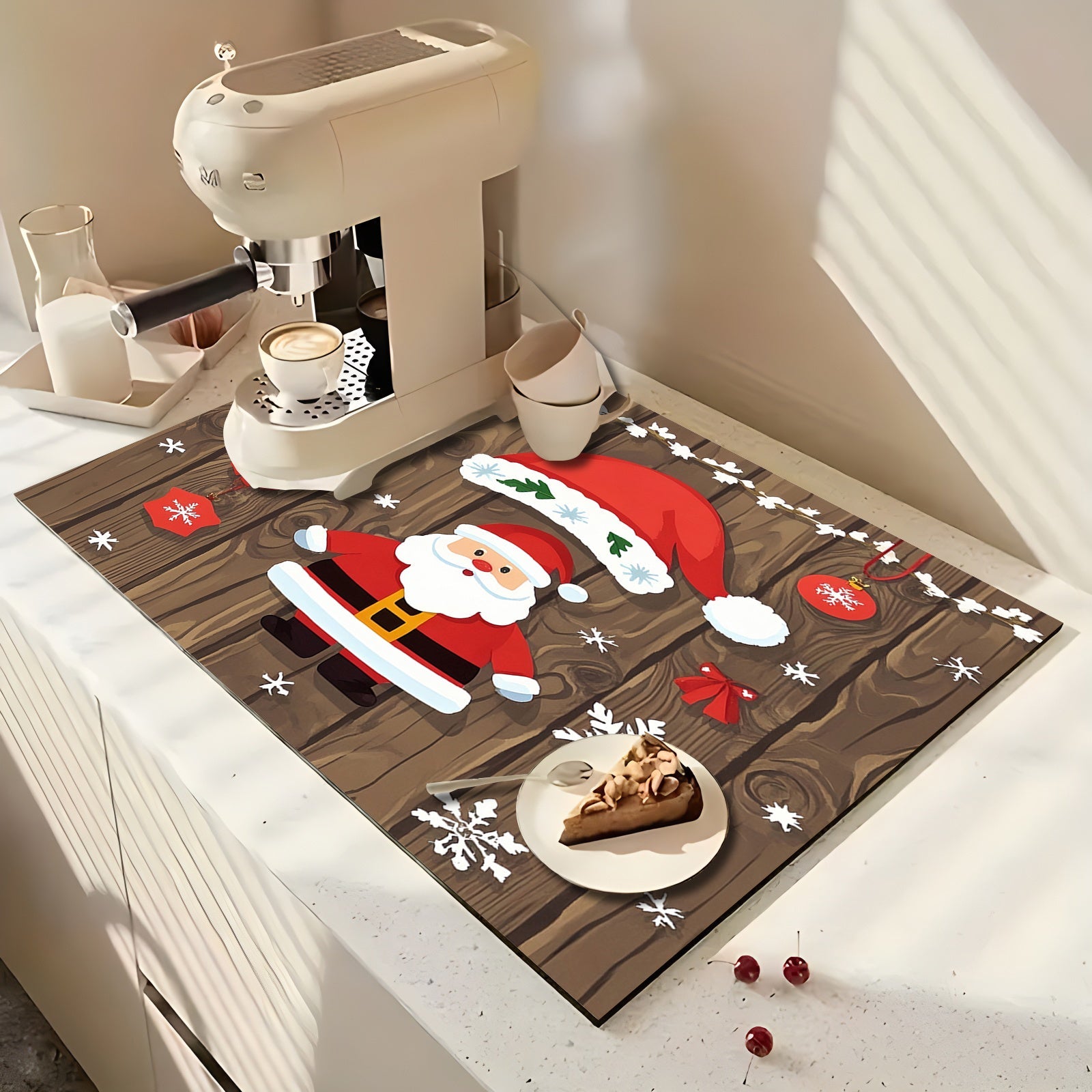 Festive Rubber Dish Drying Mat with Christmas Decorations and Holiday Design