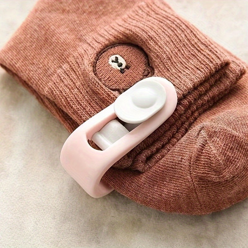 4 ta oson o'rnatiladigan anti-slip yostiq kliplari to'plami - ko'rpa, pardalar va boshqalarni xavfsiz saqlang - bu tasodifiy rangdagi kliplar bilan sirpanish va siljishdan xayrli bo'ling