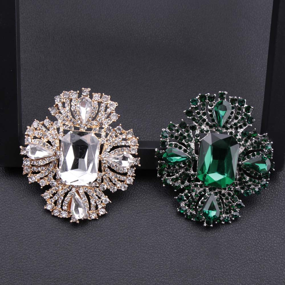 Enamel Cross Brooch Pin with Rhinestones for Women and Men Elegant Minimalist Jewelry