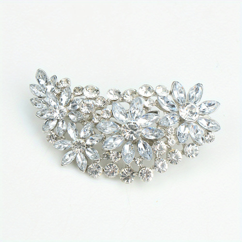 Nostalgik dizaynlardan ilhomlangan hashamatli emal suv kristalli brosh, notekis porloq naqshga ega. Ushbu ayollar moda aksessuari banket liboslari, yangilik kiyimlari va zargarlik to'plamlariga nafislik qo'shish uchun mukammal. Ajralib turing.