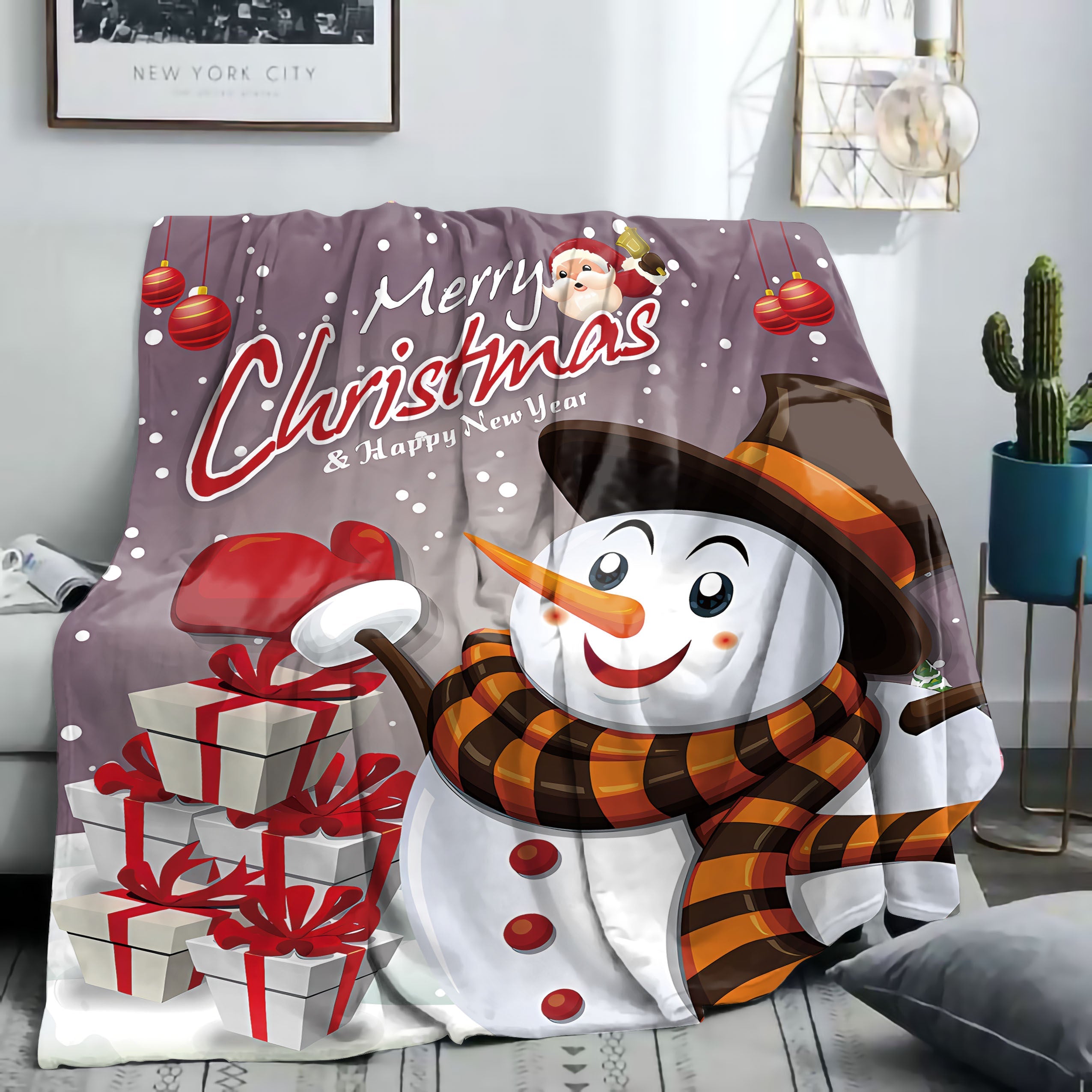 Christmas Snowman Flannel Throw Blanket with Gifts and Cartoon Design for All Seasons