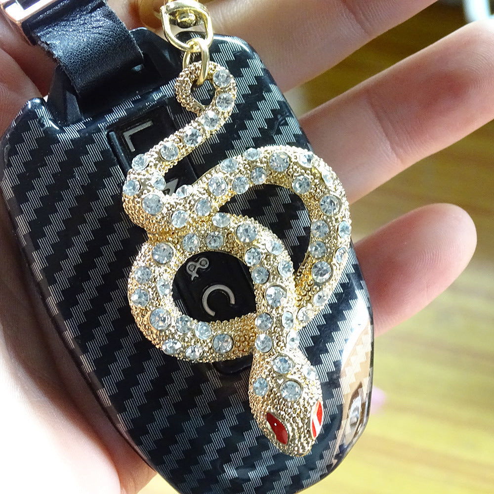 Llavero de aleación con diseño de serpiente en oro y plata para mujeres, accesorios decorativos