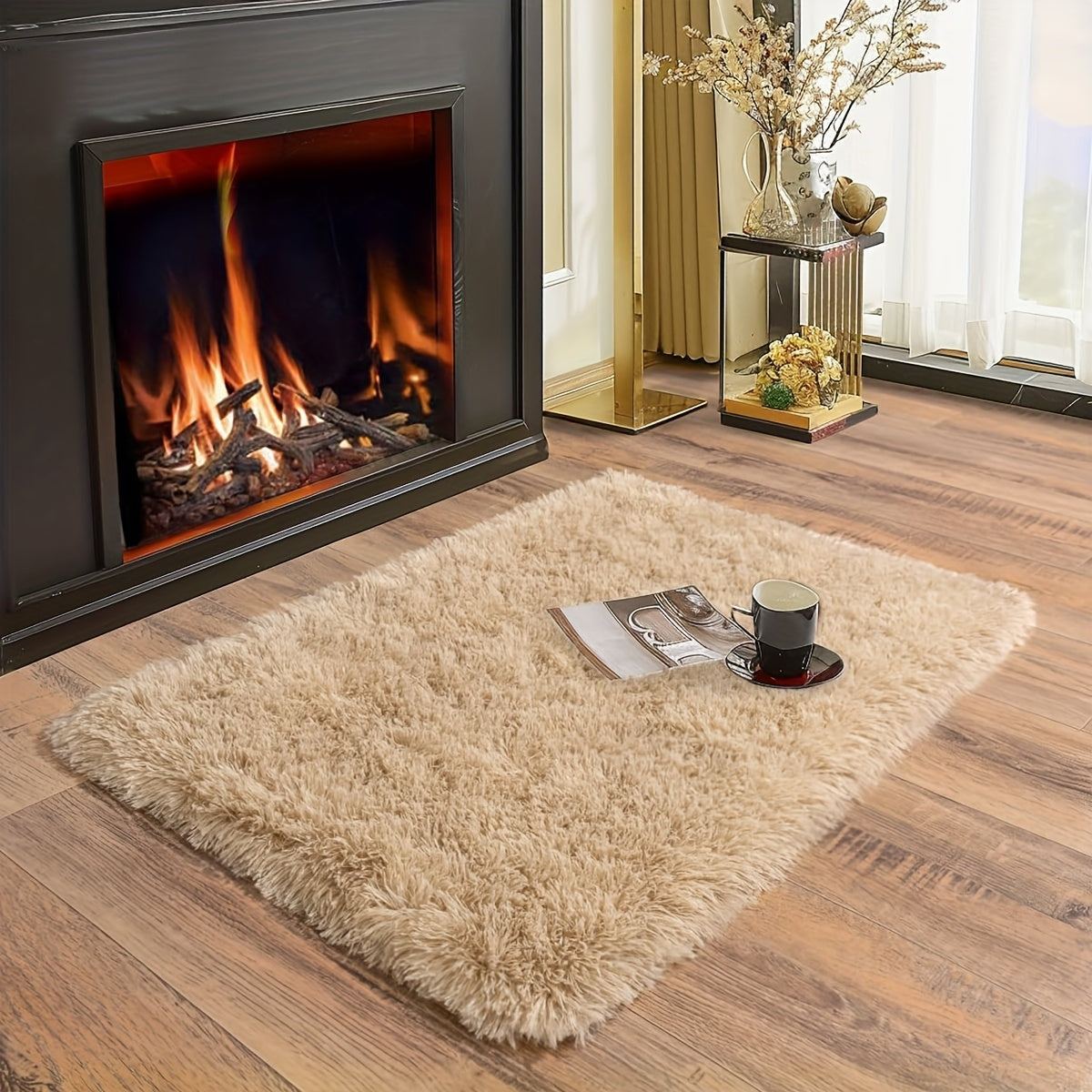 Plush yotoqxona yonida mat - Yumshoq va qulay uzun sochli polyester pol mato'ri krem va bej rangda - Yotoqxona, yashash xonasi va kofe stoli bezatish uchun mukammal - Faqat quruq tozalash, yotoqxona gilamlari