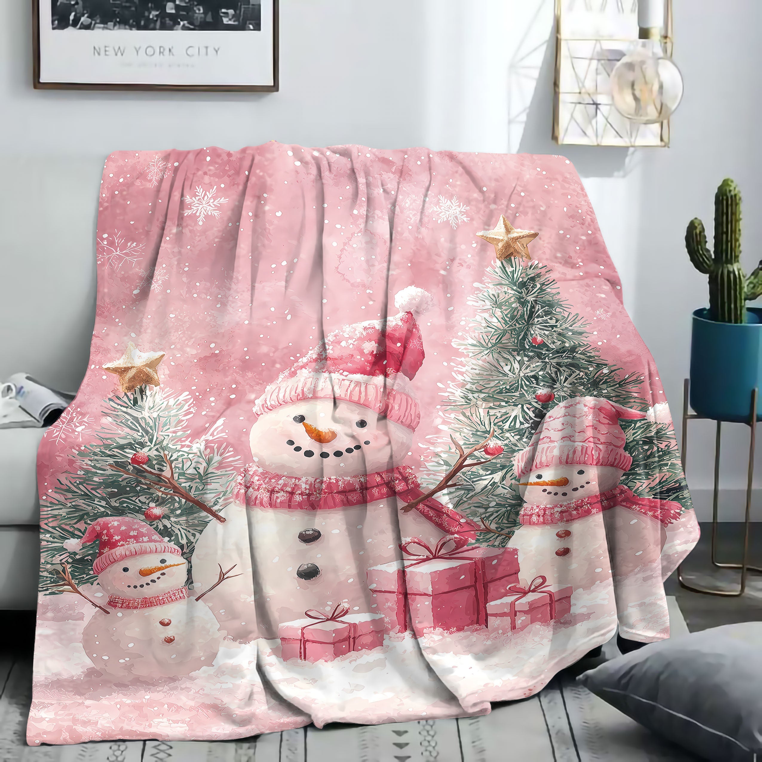 Mid-Century Style Christmas Flannel Throw Blanket Snowmen Presents Trees Soft Polyester Knit All-Season Cozy Lightweight
