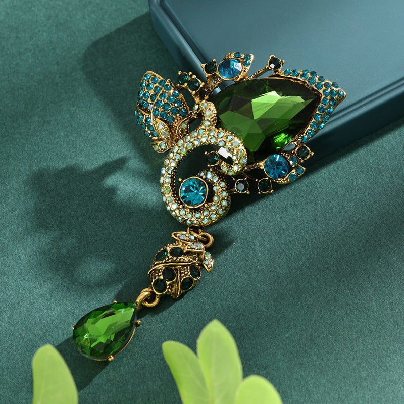 Elegant Rhinestone Butterfly Brooch for Weddings and Special Events