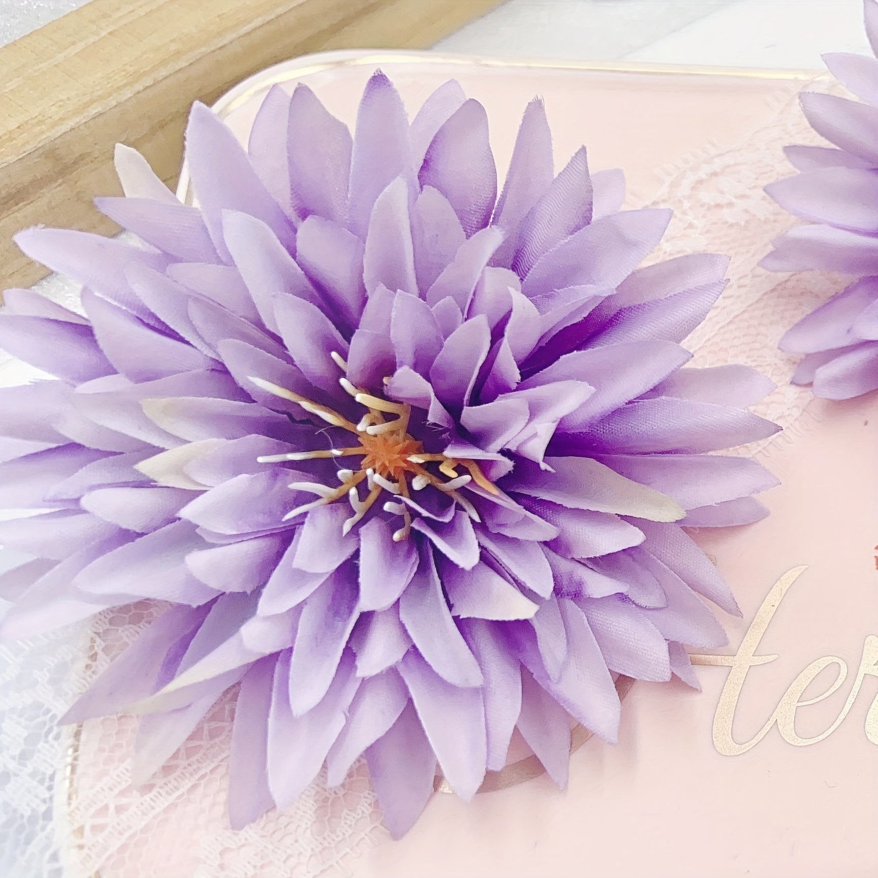 Artificial Flowers Crab Claw Chrysanthemum Simulation Flowers 7.5cm for DIY Crafts Weddings and Decorations