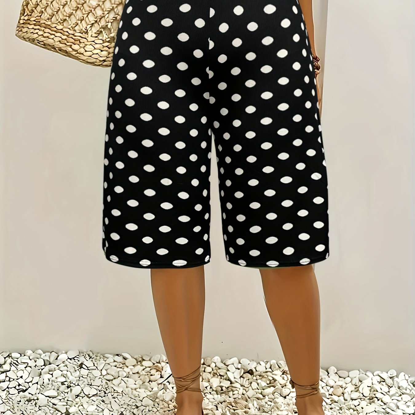 Women's High-Waisted Flowy Wide-Leg Capri Pants Black and White Polka Dot