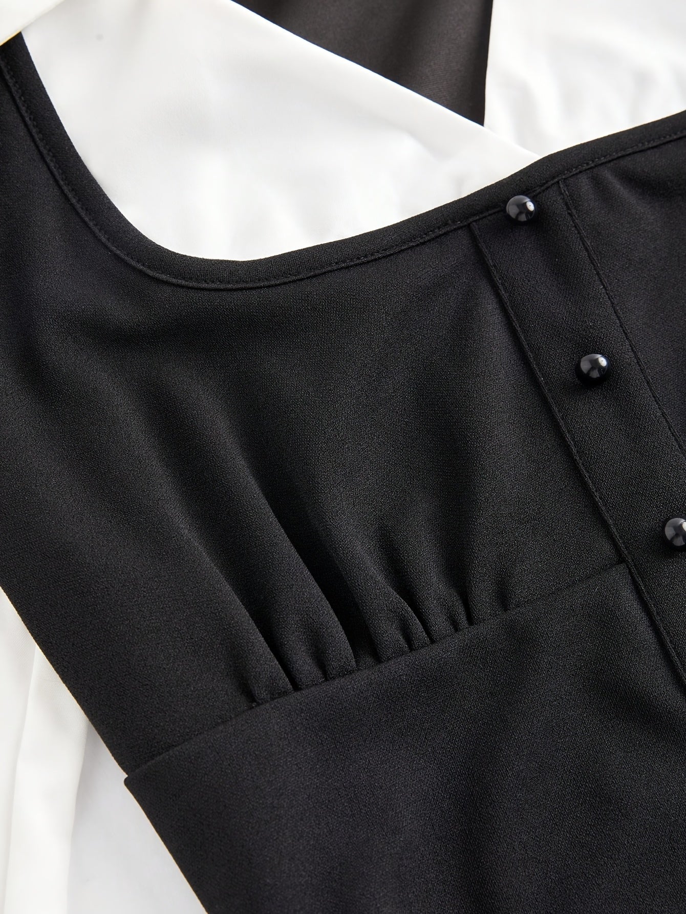 Women's Black and White Patchwork Blouse with Collar and Long Sleeves