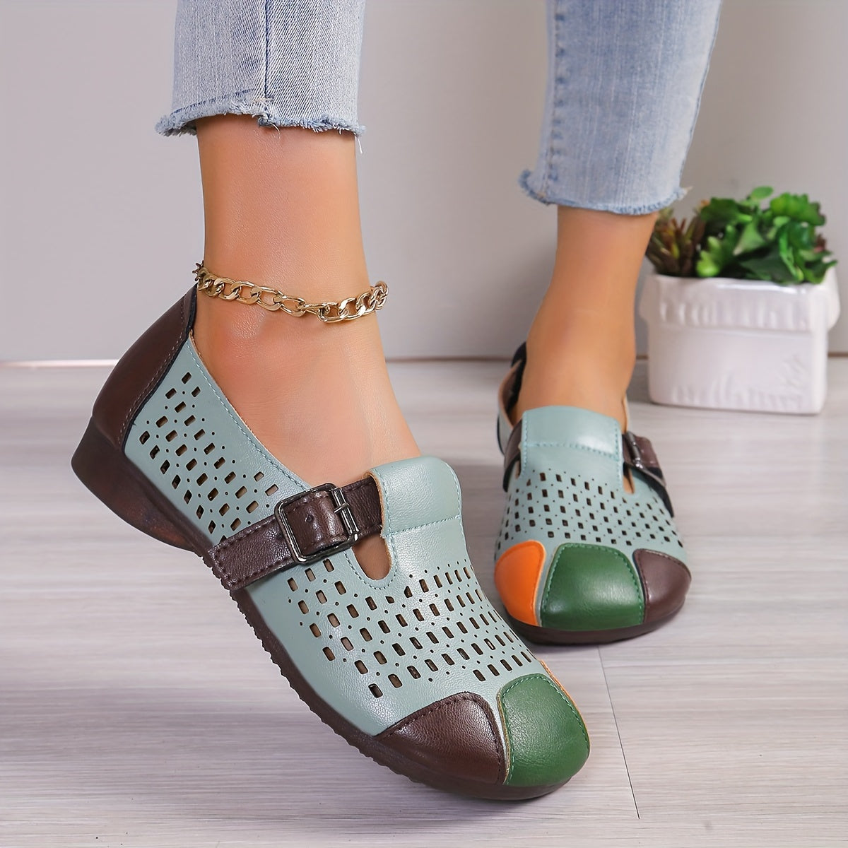 Women's Breathable Hollow Out Flat Shoes Casual Slip-On Low Top