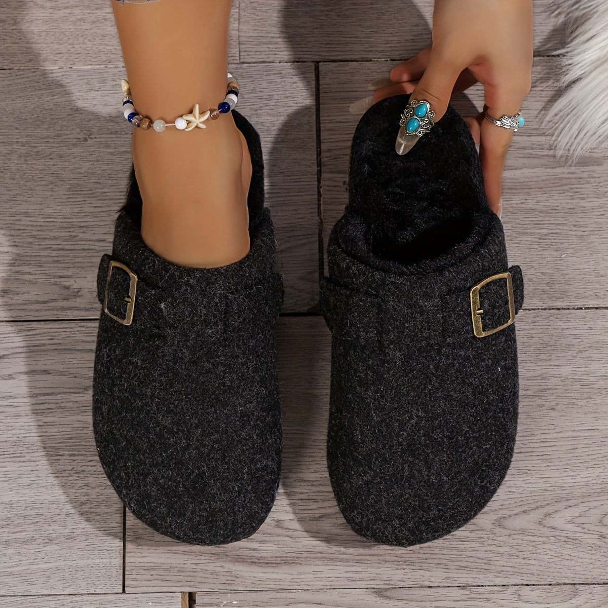 Women's Fleece-Lined Warm Slippers Slip-On Cozy Thick Sole