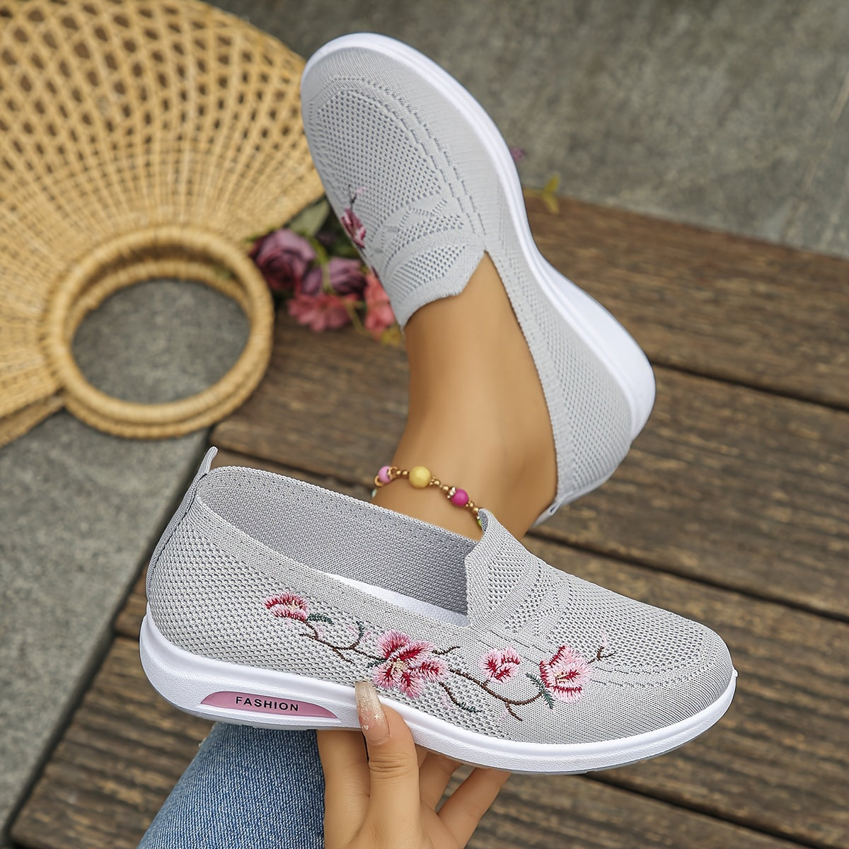 Women's Mesh Breathable Casual Sports Shoes Flat Bottom Comfortable