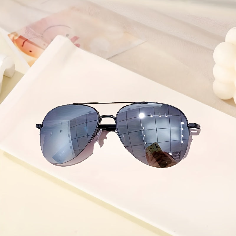 Unisex Gradient Sunglasses Large Frames Anti-glare Coating Fashionable
