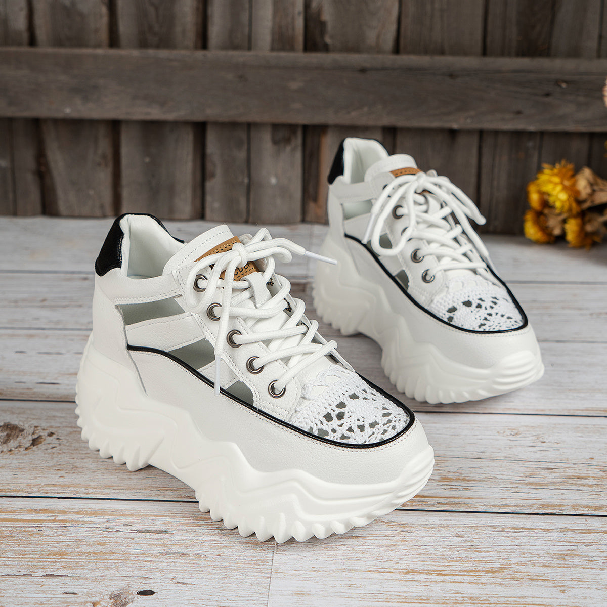 Women's Mesh Sneakers Platform Sole Lace-Up Breathable Casual