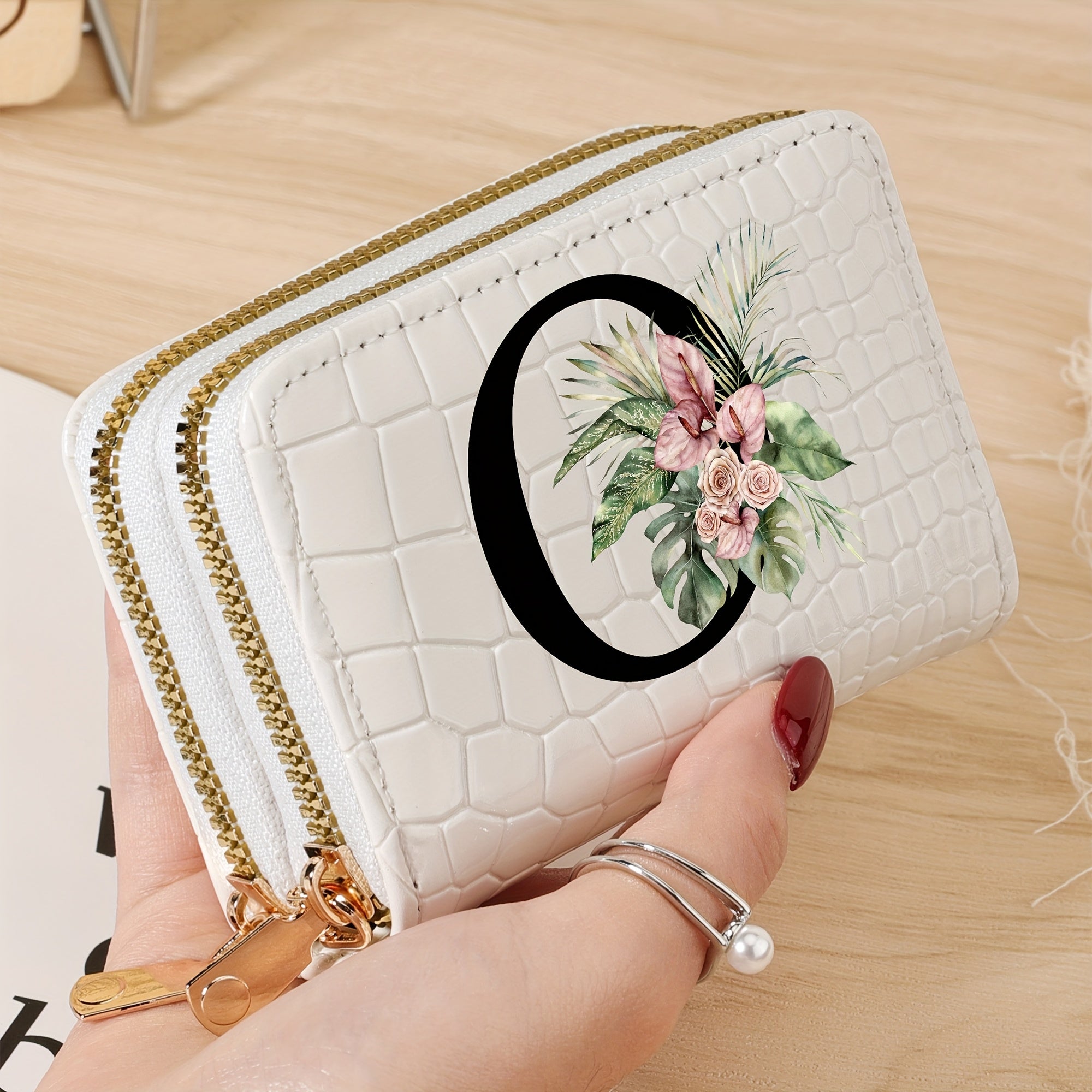 Cartera para tarjetas de crédito para mujer con estampado floral de letras, negro y blanco, gran capacidad, con cremallera y textura de cocodrilo en PU