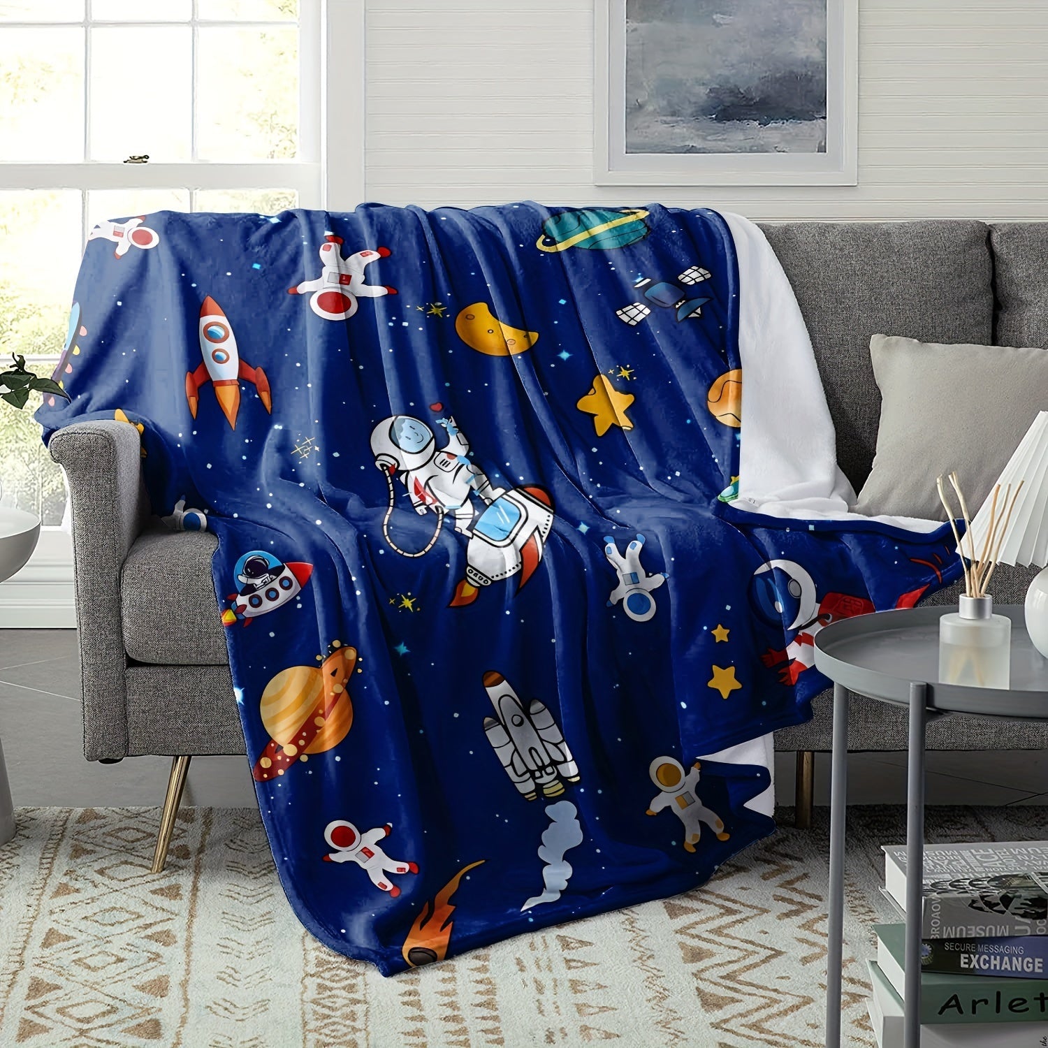 Warm Flannel Blanket with Cartoon Space Flying Saucer Design for Cozy Use