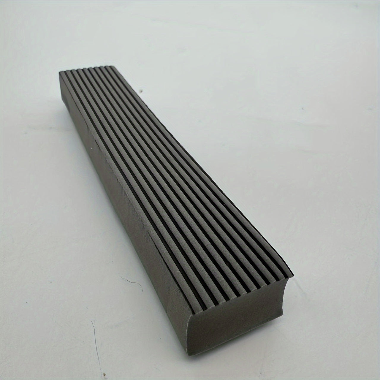 Ko'p funksiyali egiluvchan qo'l mopi, gubka va shisha tozalagich bilan - Yuqori singdirish qobiliyati, hammom, avtomobil, derazalar, oshxona, yashash xonasi pollari uchun qulay - Mustahkam plastikdan tayyorlangan, mop yostiqlari bilan birga keladi.