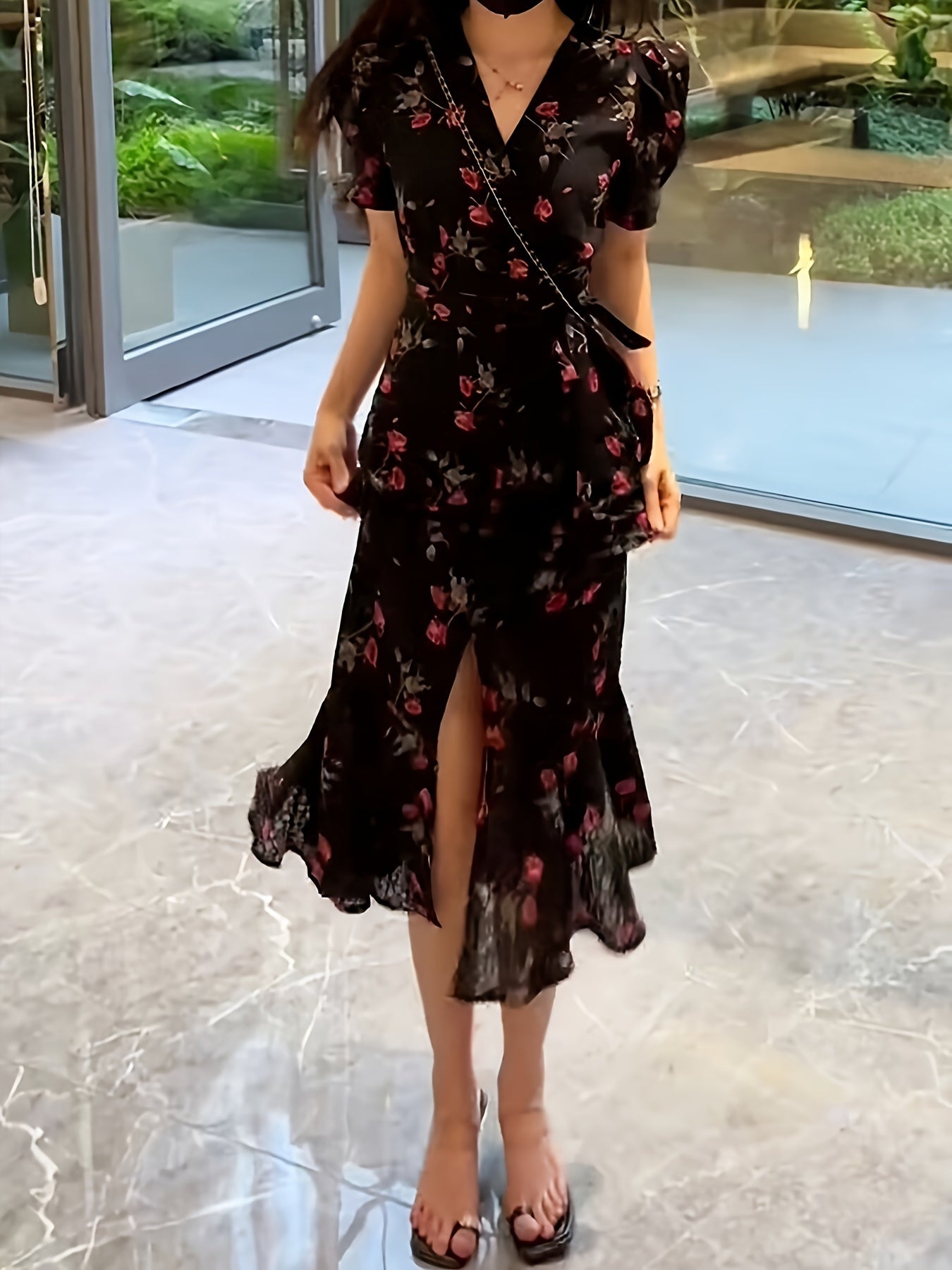 Floral V-Neck Midi Dress with Tie Waist Short Sleeves Mermaid Hem for Summer
